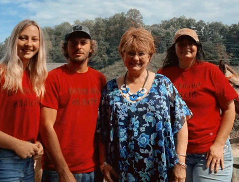 goldrush-staff-photo-2021-2 goldrush stables staff